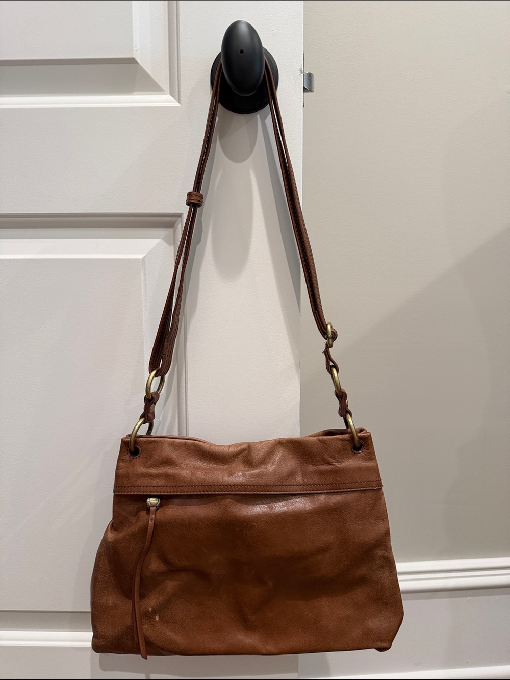 HOBO brand Classic Brown Leather Shoulder Bag - Women